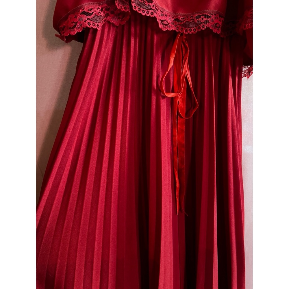 Red-orange 1970s Victorian Revival Gothic Romantic Maxi Dress accordion Pleat